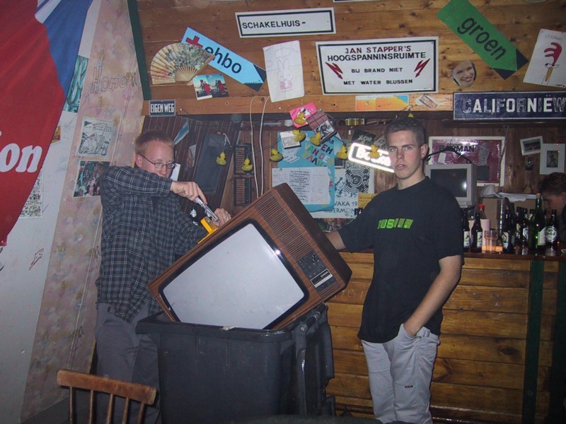 tv stuk 09.JPG