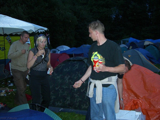 lowlands 2006 - 122.JPG
Make: CASIO COMPUTER CO.,LTD.
Model: EX-Z500
DateTime: 19-8-2006 19:57:15
EXIFImageWidth: 2560
ExifImageLength: 1920
Flash: Flash fired - Compulsory flash firing
FocalLength: 6,2 mm