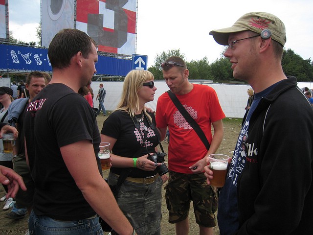 lowlands07-104.JPG
Make: Canon
Model: Canon DIGITAL IXUS 850 IS
DateTime: 18-8-2007 15:20:37
EXIFImageWidth: 3072
ExifImageLength: 2304
Flash: Flash did not fire - Auto mode
ShutterSpeedValue: 1/1002 sec
ApertureValue: F2,8
FocalLength: 4,6 mm