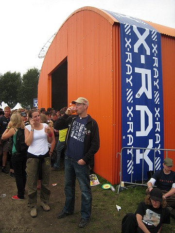 lowlands07-114.JPG
Make: Canon
Model: Canon DIGITAL IXUS 850 IS
DateTime: 18-8-2007 15:58:53
EXIFImageWidth: 3072
ExifImageLength: 2304
Flash: Flash did not fire - Auto mode
ShutterSpeedValue: 1/636 sec
ApertureValue: F2,8
FocalLength: 4,6 mm