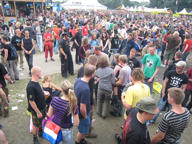 lowlands07-131.JPG
Make: Canon
Model: Canon DIGITAL IXUS 850 IS
DateTime: 18-8-2007 17:07:02
EXIFImageWidth: 3072
ExifImageLength: 2304
Flash: Flash did not fire - Auto mode
ShutterSpeedValue: 1/125 sec
ApertureValue: F2,8
FocalLength: 4,6 mm