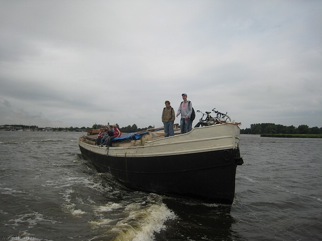 IMG_5922.JPG
Make: Canon
Model: Canon DIGITAL IXUS 850 IS
DateTime: 28-6-2008 10:32:05
EXIFImageWidth: 3072
ExifImageLength: 2304
Flash: Flash did not fire - Auto mode
ShutterSpeedValue: 1/403 sec
ApertureValue: F7,1
FocalLength: 4,6 mm