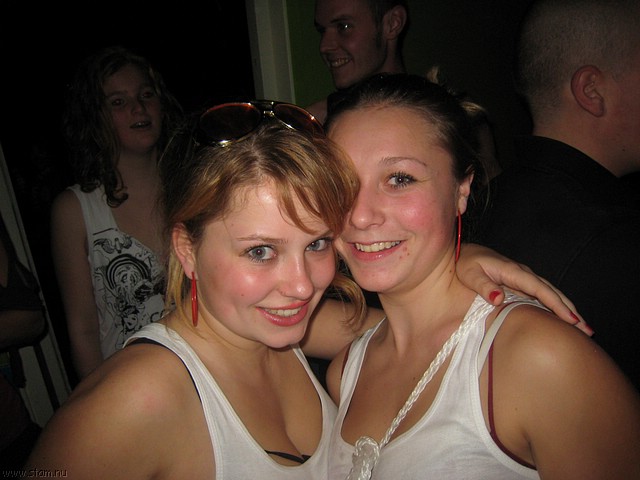 mezenfeest2008-063.JPG
Make: Canon
Model: Canon DIGITAL IXUS 850 IS
DateTime: 9-11-2008 1:27:32
EXIFImageWidth: 3072
ExifImageLength: 2304
Flash: Flash fired - Auto mode - Red-eye reduction
ShutterSpeedValue: 1/60 sec
ApertureValue: F2,8
FocalLength: 4,6 mm
