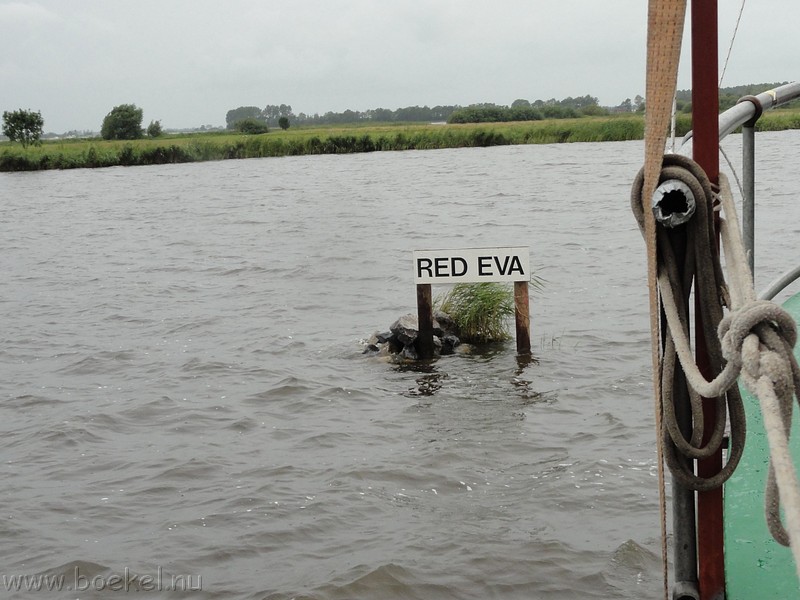 2011-07-25_friesland2011-008.JPG
Make: SONY
Model: DSC-HX5V
DateTime: 25-7-2011 10:42:10
EXIFImageWidth: 3648
ExifImageLength: 2736
Flash: No flash, auto mode
ISOSpeedRatings: ISO 250
FocalLength: 9,65 mm