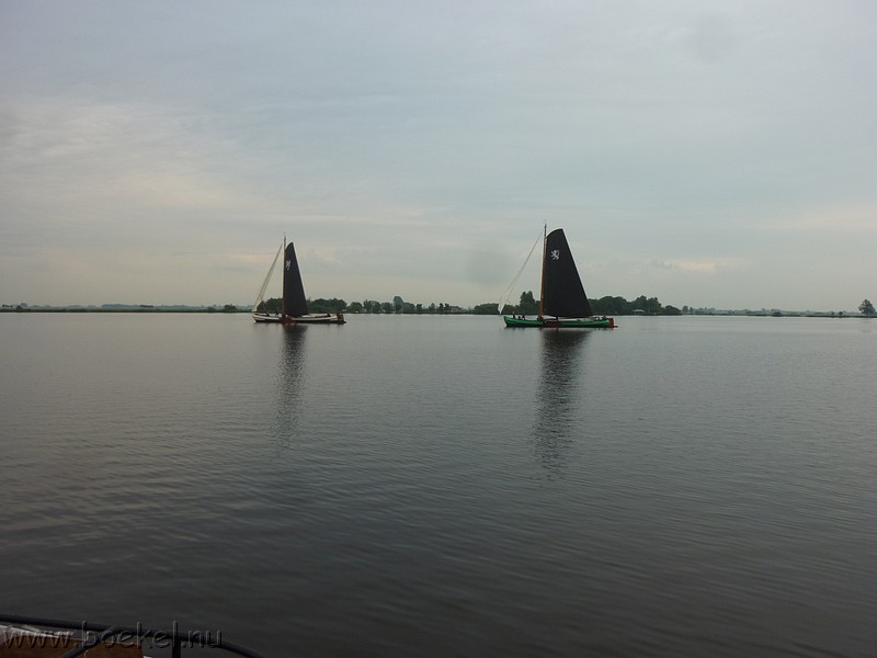 2011-07-25_friesland2011-039.JPG
Make: Panasonic
Model: DMC-ZX1
DateTime: 25-7-2011 20:17:00
EXIFImageWidth: 3264
ExifImageLength: 2448
Flash: No flash, compulsory flash suppression
ISOSpeedRatings: ISO 80
FocalLength: 4,5 mm