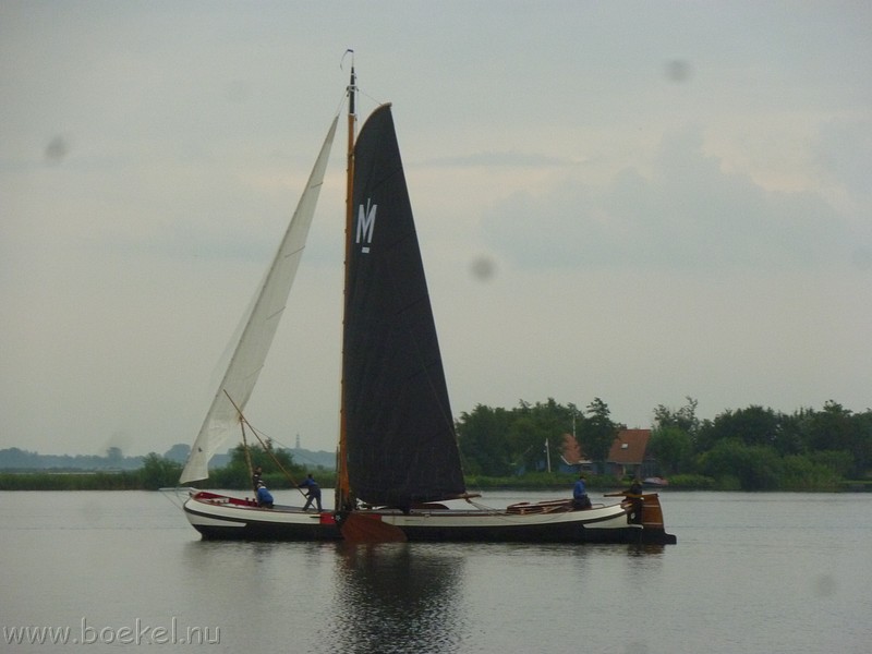 2011-07-25_friesland2011-040.JPG
Make: Panasonic
Model: DMC-ZX1
DateTime: 25-7-2011 20:17:08
EXIFImageWidth: 3264
ExifImageLength: 2448
Flash: No flash, compulsory flash suppression
ISOSpeedRatings: ISO 400
FocalLength: 26,7 mm