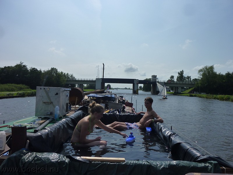 2011-07-28_friesland2011-028.JPG
Make: Panasonic
Model: DMC-ZX1
DateTime: 28-7-2011 15:14:05
EXIFImageWidth: 3264
ExifImageLength: 2448
Flash: No flash, auto mode
ISOSpeedRatings: ISO 125
FocalLength: 4,5 mm